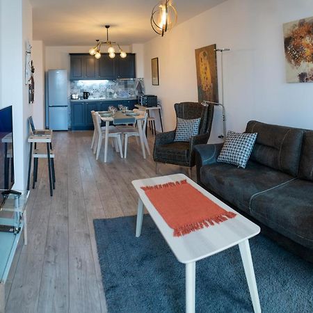 Mali Apartment Varna Extérieur photo
