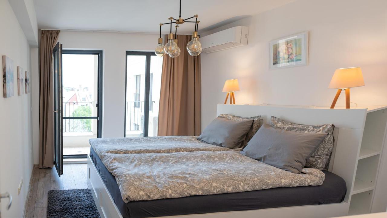 Mali Apartment Varna Extérieur photo